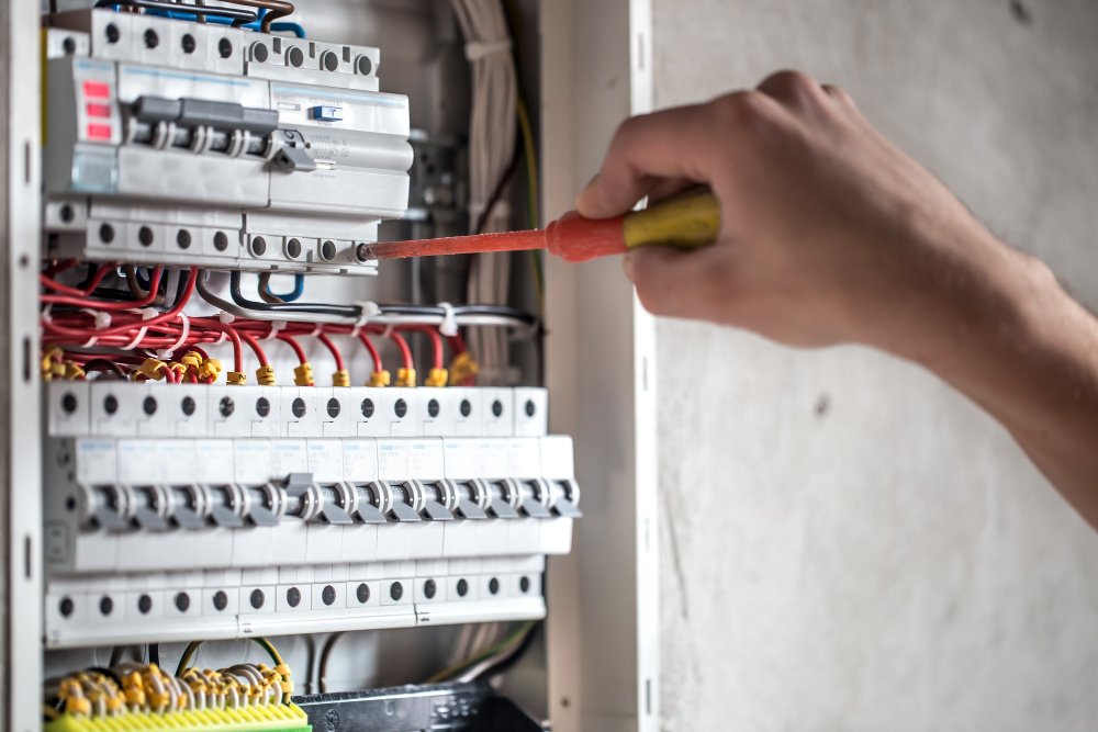 Fuseboxes and Circuit Breakers
