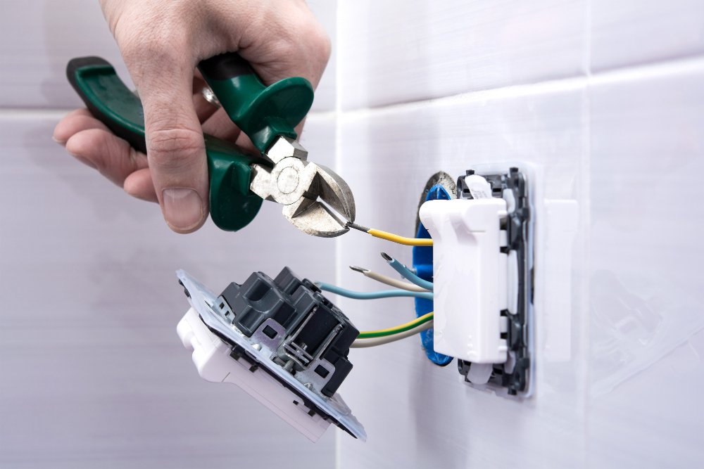 London emergency electrician