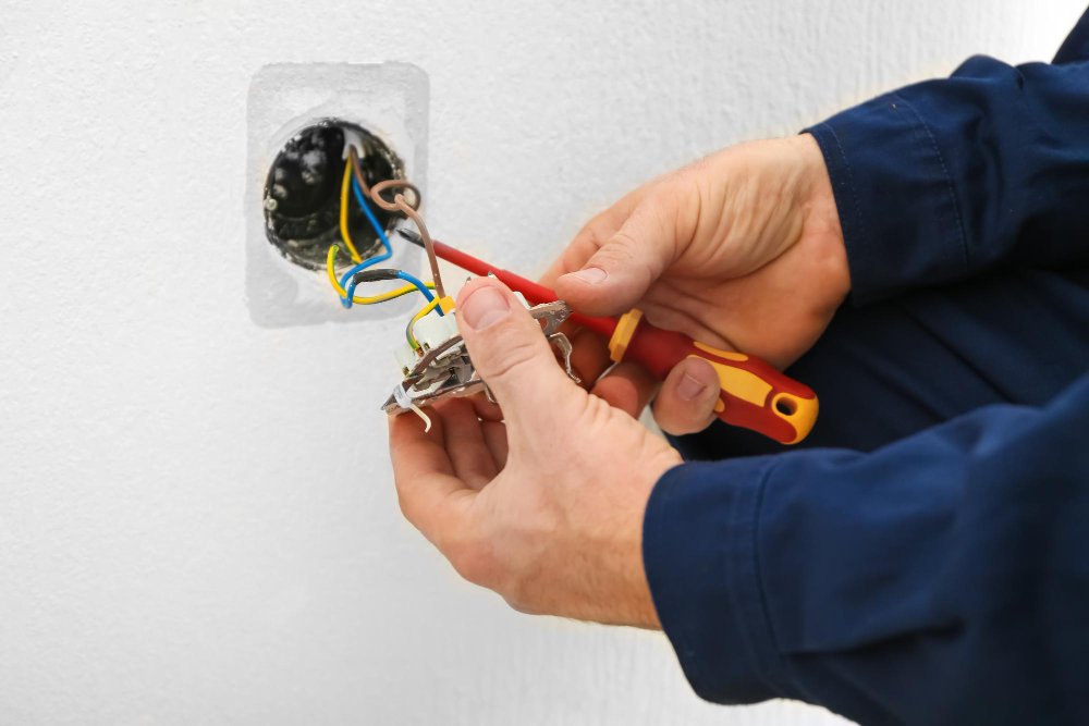 24-hour electricians